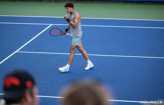 这为他实现 这为他实现