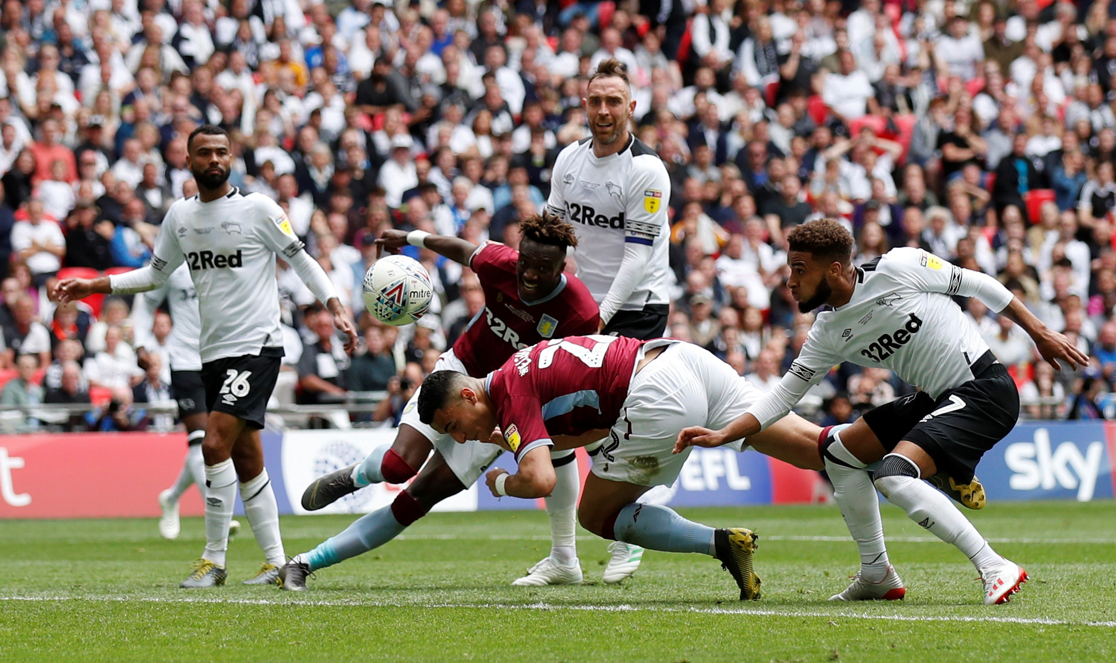 防守篮板的 防守篮板的